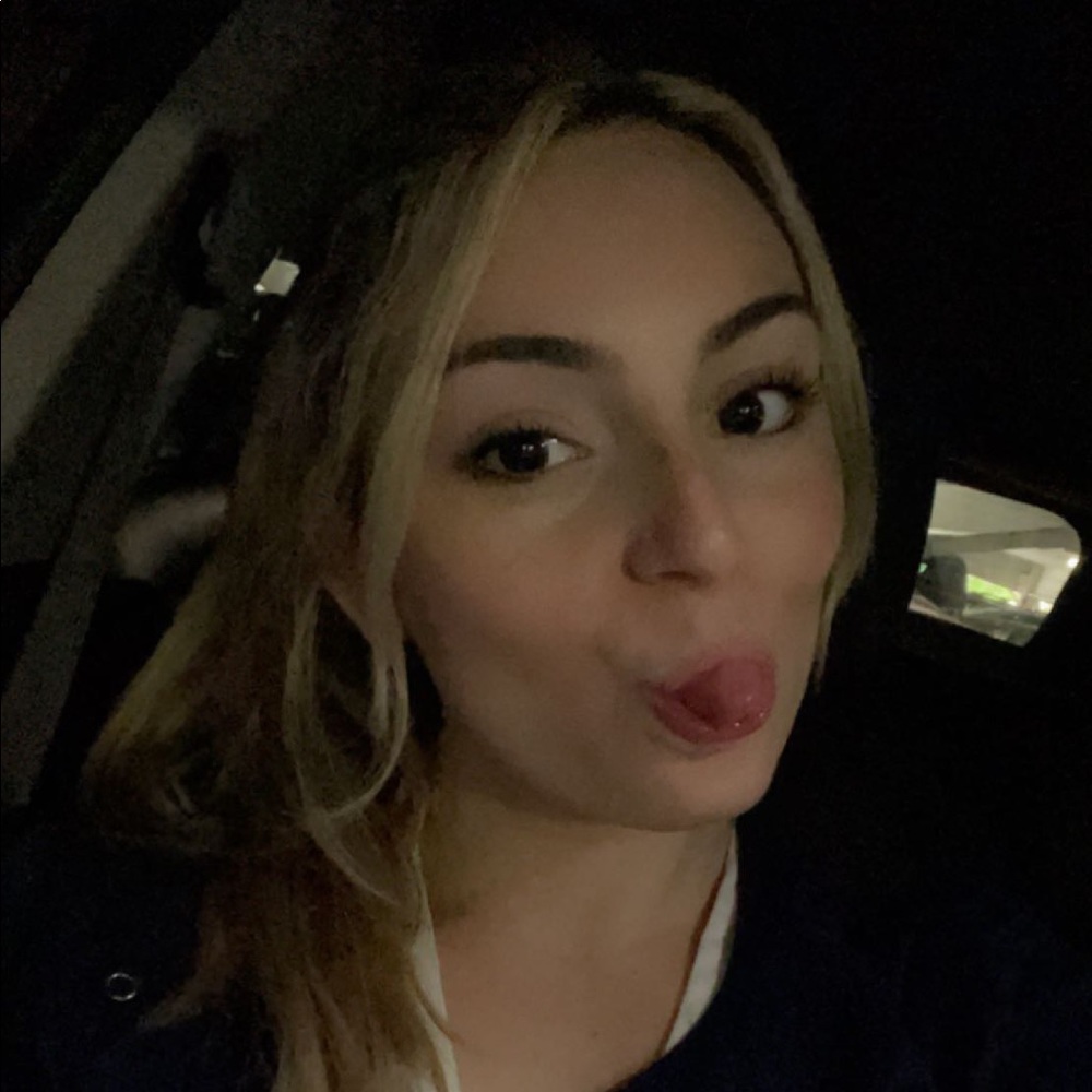 Meet your Posher, Kimberly